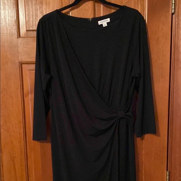 Joan Rivers Wrapped in Elegance - Black Faux Wrap KneeLength Dress Zip Back - Picture 3 of 11